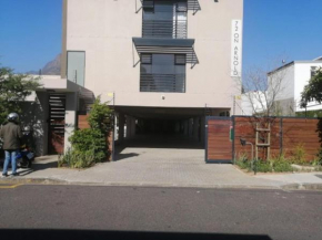 Unit 17 , 72 on Arnold street Two Bedroom Flat